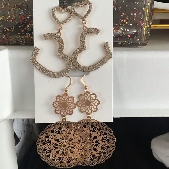 Jewelry - 2 pairs of new earrings nwot EXPRESS F 21